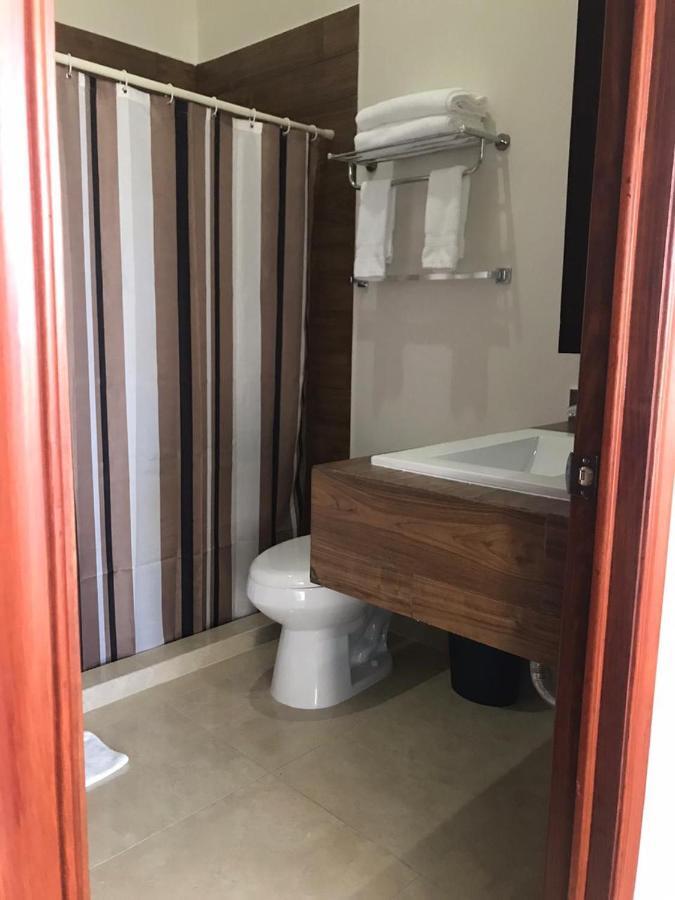 Hotel Candelero Yuriria Bagian luar foto