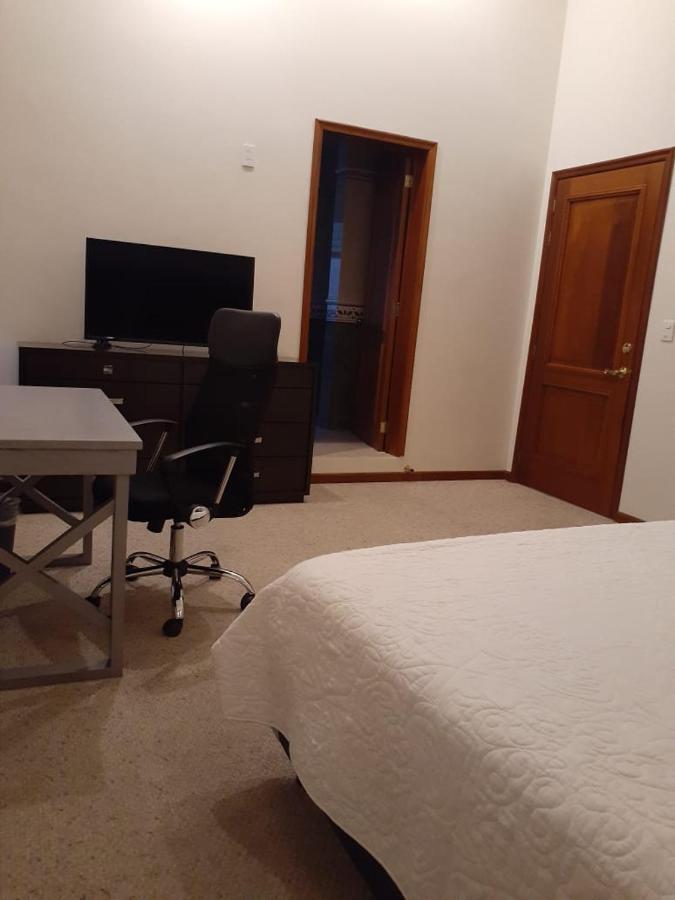 Hotel Candelero Yuriria Bagian luar foto